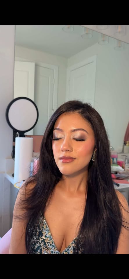 aakriti makeup