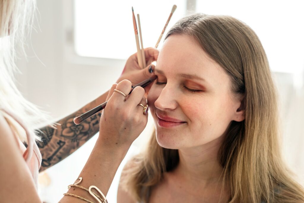 Looking into Permanent Makeup Training in Texas Before Fall Starts